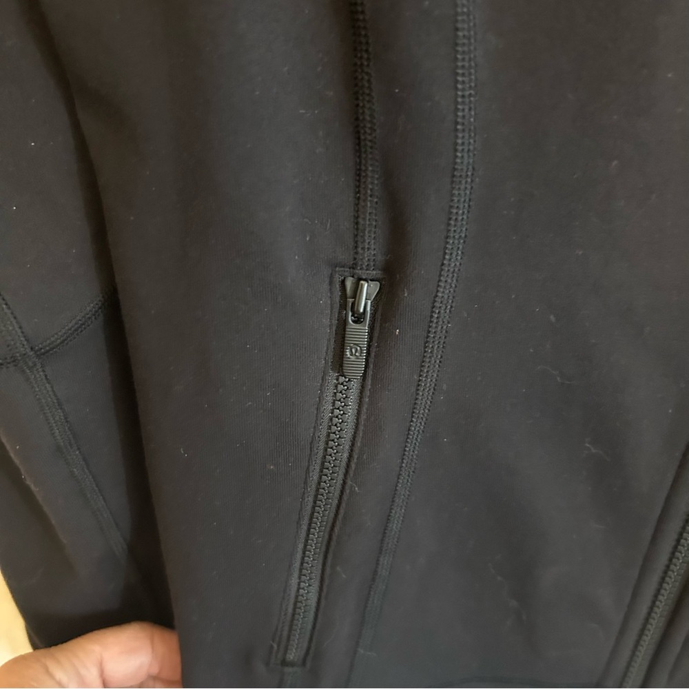 Lululemon Define Black Jacket Size 12 - Picture 7 of 8